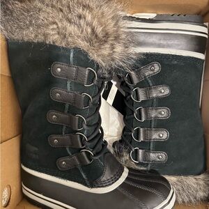 Sorel Joan of Artic Women's Black Winter Boots